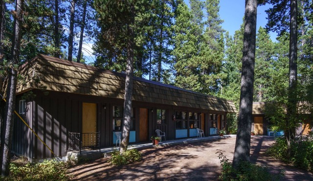 Mountain Pine Motel