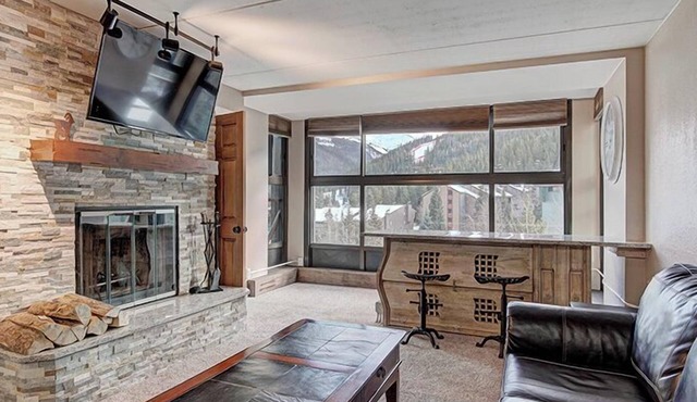Mountain Plaza 2 Bedroom Condo #403 by RedAwning