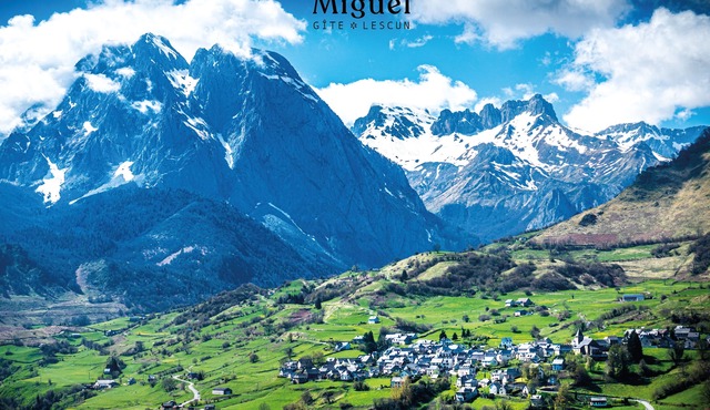 MOUNTAIN PYRENEES LESCUN VILLAGE SUPERB GÎTE 4/11pers.