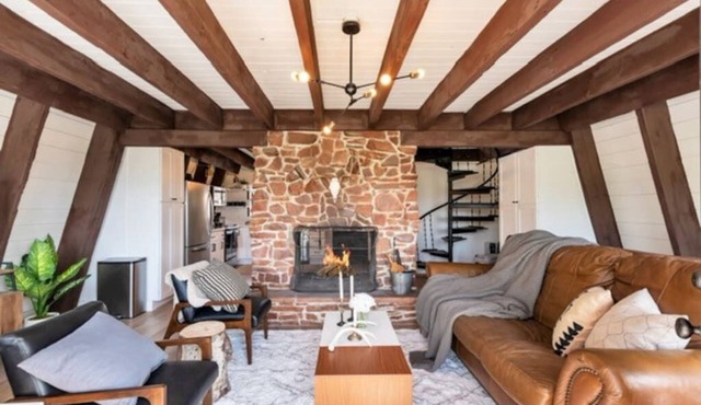 Mountain Retreat Cabin, Self Check-In, Parking