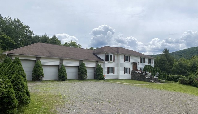 Mountain Retreat Close to Windham/Hunter Ski Resorts