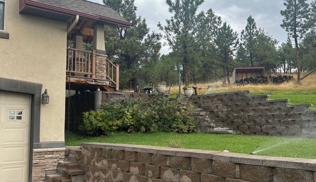 Mountain Retreat close to town. n