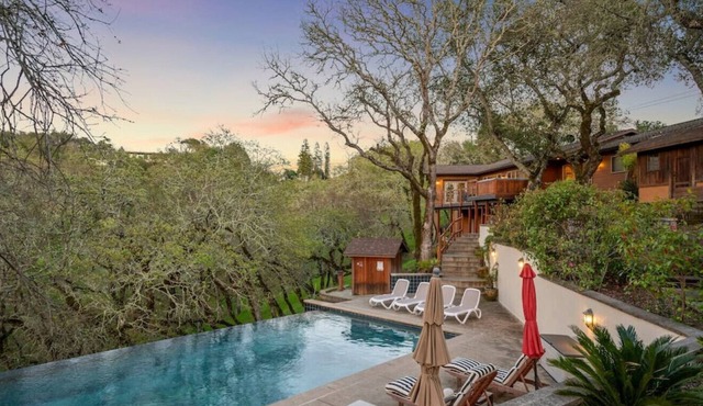 Mountain Retreat: Heated Pool, Pool Table, Gigabit