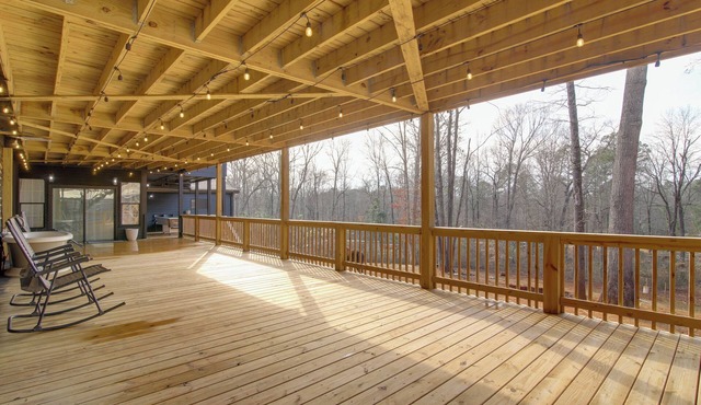 Mountain Retreat in Commerce w/Billiards + Darts