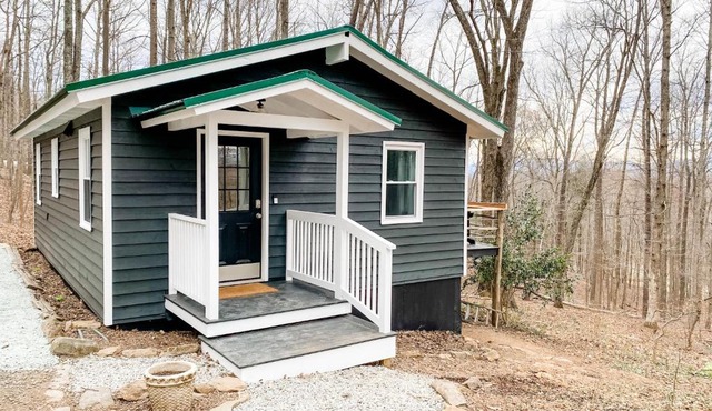 Mountain Retreat Nesteled in the Virginia Foothills