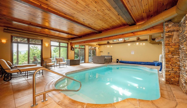 Mountain Retreat w/Indoor Pool & Hot Tub