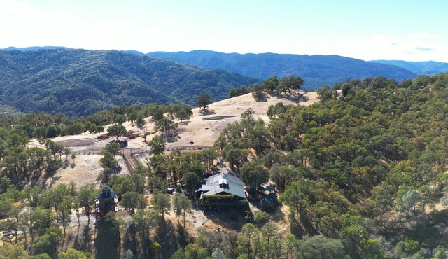 Mountain & River Ranch Getaway 1500 private acres