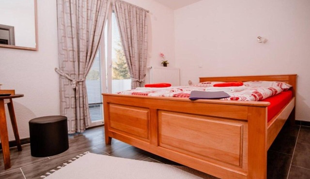 Mountain Serenity Rooms - Double Room with Balcony 2