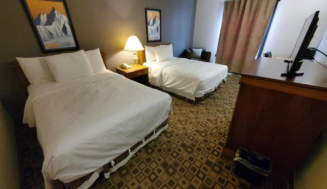 Mountain Sky Hotel & Suites