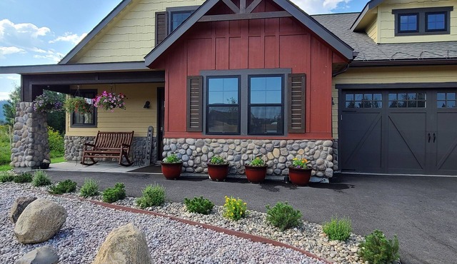 Mountain Solar Home, sleeps 8