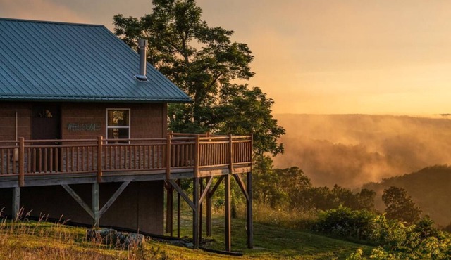 Mountain Sunset Cabin w/Hot Tub