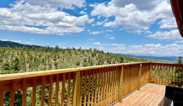 Mountain Top | 3BR Cabin w/Hot Tub + Nature