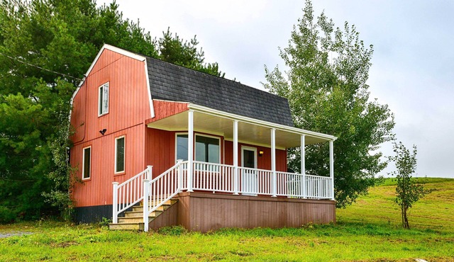 Mountain Top Country Hideaway: 48 Acres, Fire Pit!