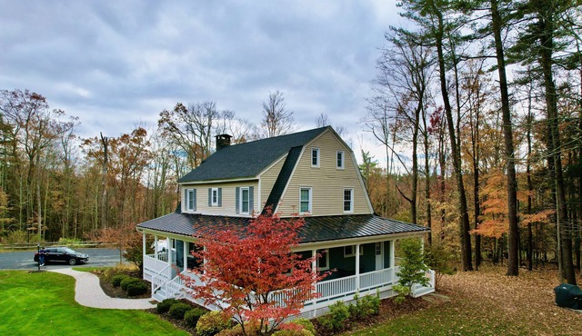 Mountain Top Farmhouse near Minnewaska: Hot Tub, Fireplace & Fire Pit