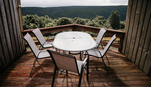 Mountain Top Manor - Pool - Hot Tub - Sleeps 16