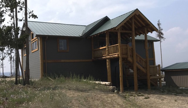 Mountain Top Paradise All Year Long Pete