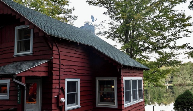 Mountain top private lake cottage includes canoe & rowboat, fireplace & firepit