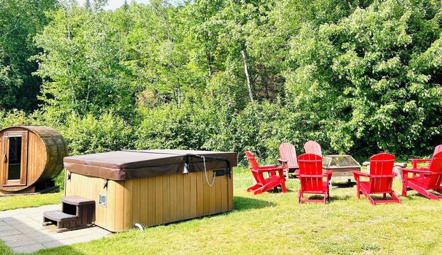 MOUNTAIN TRAIL CHALET