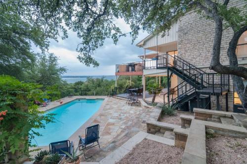 Mountain Trail Retreat