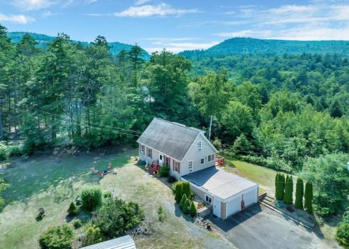 Mountain View 4 bedroom villa at Lake George