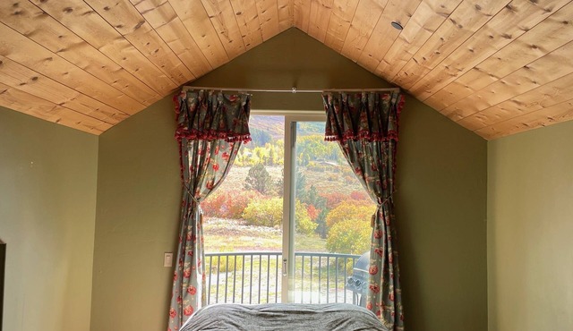 Mountain View Apartment