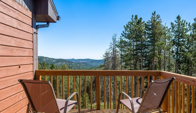 Mountain View Apartment Near Downtown & Trails
