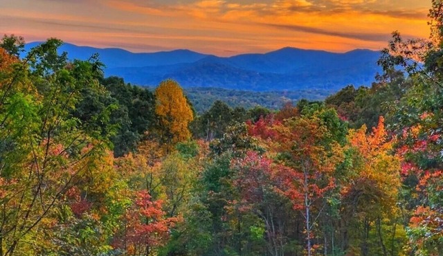 Mountain-View Cabin Retreat: Hot Tub, Fire Pit, WiFi, and Near Blue Ridge