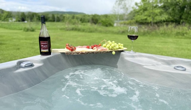 Mountain View Chalet w/Hot Tub, Fire Pit, BBQ, EV