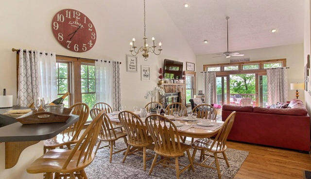 Mountain View Chateau Deck w/Camelback Views Welcome Gift 200+ 5 Reviews