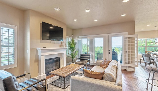 Mountain View Cozy Home/Private Garage/Workspace/Wifi/Peaceful Community