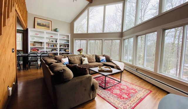 Mountain View, Dogs OK, 2 Kitchens, Screened Deck, Pool Table, North Conway