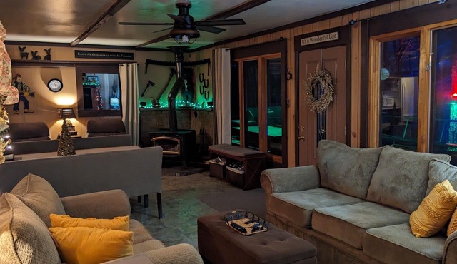 Mountain View Family Chalet & Beach n