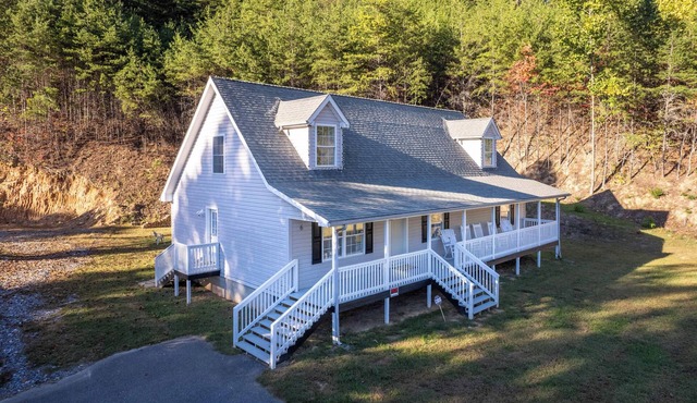 Mountain View-Fire Pit-Open Covered Porch-Wifi