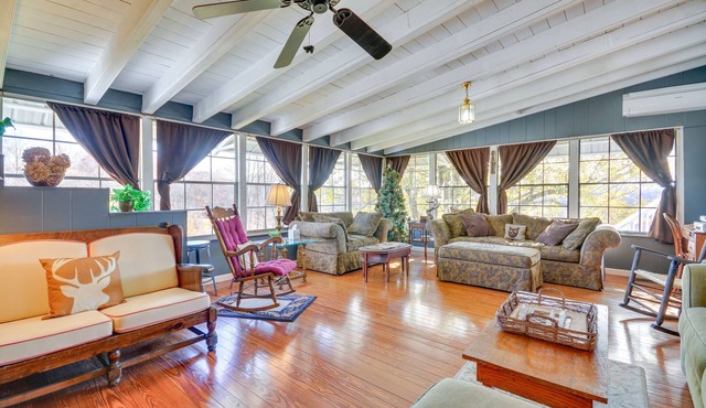 Mountain-View Galax Home Near Hiking!