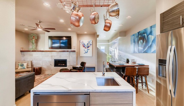 Mountain View Getaway - Groups Welcome!