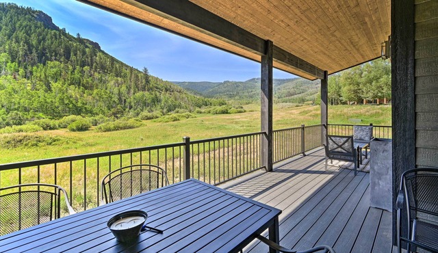 Mountain-View Oak Creek Paradise w/Hot Tub!