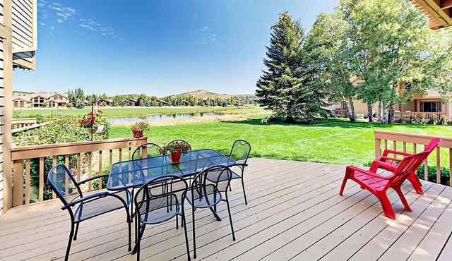 Mountain-View Park Meadows Condo - Walk to Rec Center & Shuttle Stop