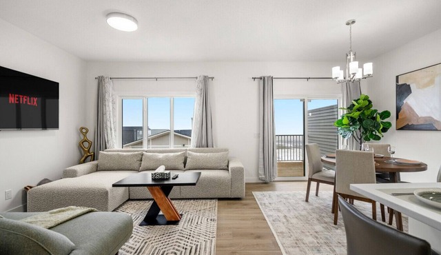 Mountain View Retreat with Two King Beds and Full House