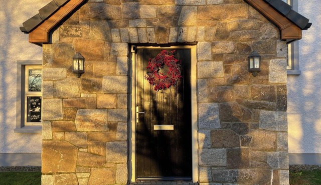 Mountain View Retreat in Rostrevor With hot Tub