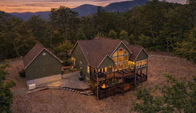 Mountain View Retreat | A Lake Lure Destination with Amazing Views