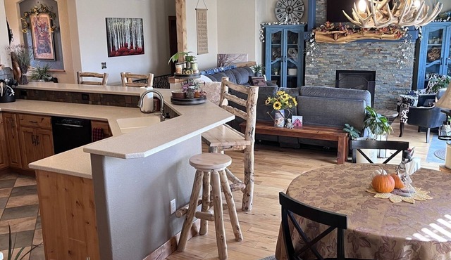 Mountain View Spacious Ranch Home AMAZING VIEW