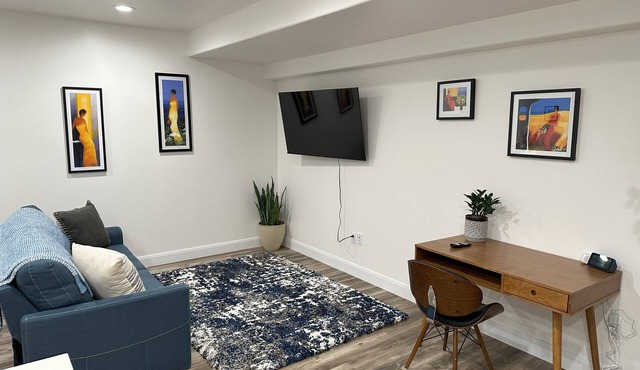Mountain-View Studio/Hot Tub/22 Min to Salt Lake City/Private Entry