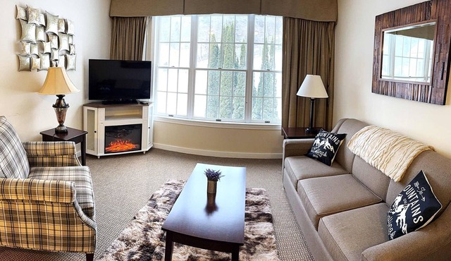 Mountain View Suite at Jiminy Peak - Ski On Off - Near Elevator, Pool, and Lobby