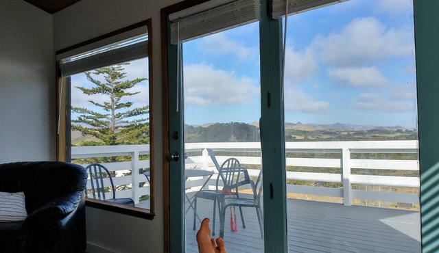 Mountain View Studio Near Beautiful Beaches, Hiking and Biking