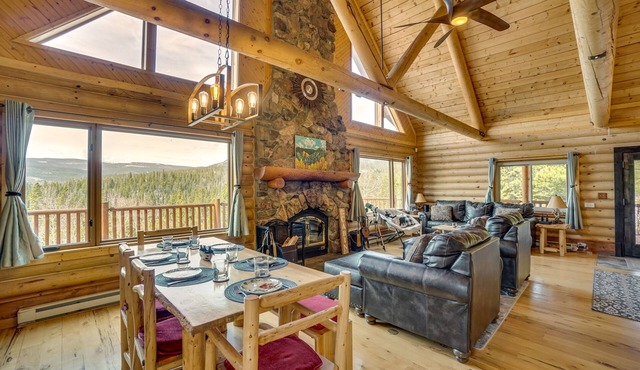 Mountain-View Front Range Colorado Vacation Rental