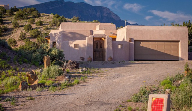 Mountain views and spectacular sunsets!