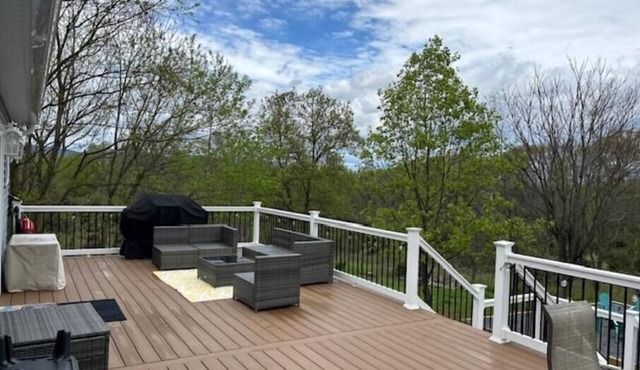 Mountain Views in Buena Vista Farm - Entire Home
