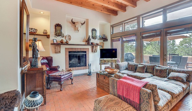 Mountain Views + Patio: Santa Fe Escape!