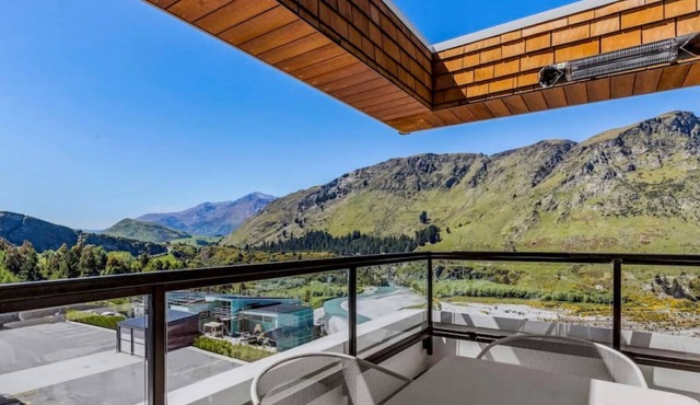 Mountain Views Penthouse - Apartment 22