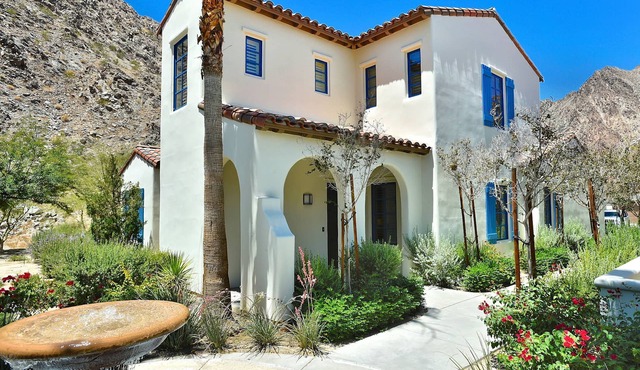 Mountain Views! Stunning 2-Story Spanish Townhome, Private Patio, Garage, Pet Friendly! (L55)